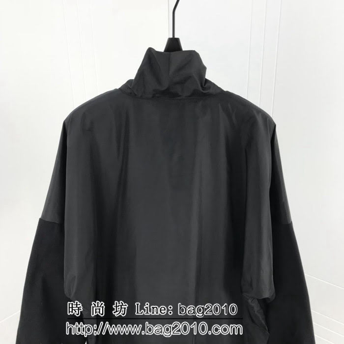 BALENCIAGA巴黎世家 18秋冬 logo印花拼 OS版型 牛仔風衣外套 情侶款 ydi1941
